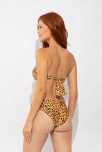 Cargar imagen en el visor de la galería, Model Back: Rio De Sol Bas Bottom Yellow-Feline Essential-Comfy
