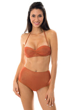 Cargar imagen en el visor de la galería, Image 05: Rio De Sol Bas Calcinha Radiante Canela Hot Pant
