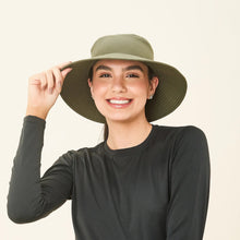 Cargar imagen en el visor de la galería, Image 04: Uv Line Bob Hat California Nac Fem Green Militar Upf50+
