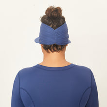 Cargar imagen en el visor de la galería, Model Back: Uv Line Visière Visor Granada Eva Marinho Fosco Upf50+
