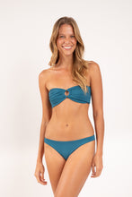 Cargar imagen en el visor de la galería, Model Front: Rio De Sol Ensemble Set Crespinho-Atlantico Mavi Nice
