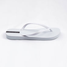 Cargar imagen en el visor de la galería, Image 03: Rio De Sol Tongs White Slim
