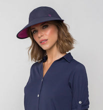 Cargar imagen en el visor de la galería, Model Front: Uv Line Casquette Visor Capri Colors Nac Fem Navy Blue Rose Upf50+
