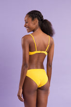 Cargar imagen en el visor de la galería, Image 12: Rio De Sol Ensemble Set Malibu-Yellow Balconet Essential-Comfy
