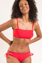 Cargar imagen en el visor de la galería, Image 10: Rio De Sol Bas Bottom Rouge Madrid
