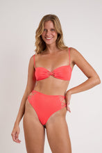 Cargar imagen en el visor de la galería, Image 05: Rio De Sol Ensemble Set Malibu-Folia Bandeau-Iris Highwaist-Spin-Iris

