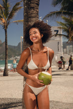Cargar imagen en el visor de la galería, Image 05: Rio De Sol Ensemble Set Brisa-Offwhite Lia Lacinho
