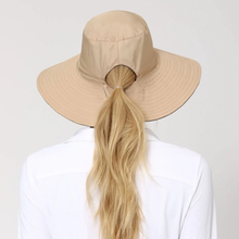 Cargar imagen en el visor de la galería, Model Back: Uv Line Chapeau Souple/Capeline San Diego Kaki/Preto
