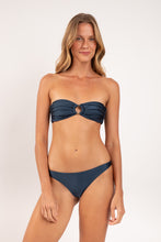 Cargar imagen en el visor de la galería, Model Front: Rio De Sol Bas Bottom Shimmer-Shark Leblon
