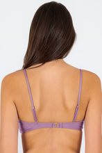 Cargar imagen en el visor de la galería, Image 06: Rio De Sol Haut Top Shimmer-Harmonia Bandeau-Knot

