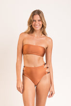 Cargar imagen en el visor de la galería, Image 07: Rio De Sol Bas Bottom Nocciola High-Waist-Spin
