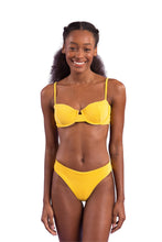 Cargar imagen en el visor de la galería, Model Front: Rio De Sol Bas Bottom Malibu-Yellow Ciao
