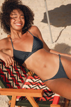 Cargar imagen en el visor de la galería, Image 06: Rio De Sol Bas Bottom Shimmer-Shark Cheeky-Noa
