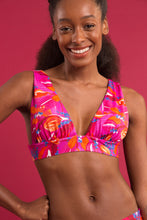 Cargar imagen en el visor de la galería, Image 09: Rio De Sol Haut Top Flavors Halter-Marina
