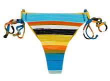 Cargar imagen en el visor de la galería, Product Front: Rio De Sol Bas Bottom Artsy Fio-Tie
