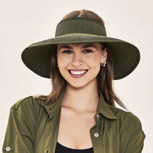 Cargar imagen en el visor de la galería, Model Front: Uv Line Visière Visor Siena Imp Fem Militar Green Upf50+
