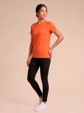 Cargar imagen en el visor de la galería, Image 03: Uv Line Haut De Plage T-Shirt Uvpro Fem Pitanga Upf50+

