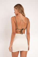 Cargar imagen en el visor de la galería, Model Back: Rio De Sol Jupe De Page Brisa-Offwhite Rubi Skirt
