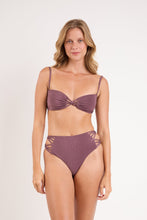 Cargar imagen en el visor de la galería, Image 05: Rio De Sol Ensemble Set Malibu-Ebano Bandeau-Iris Highwaist-Spin-Iris
