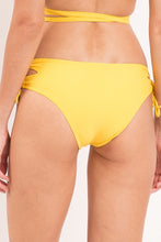 Cargar imagen en el visor de la galería, Image 07: Rio De Sol Bas Bottom Amarelo Madrid
