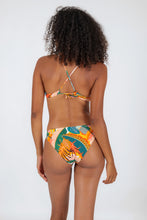 Cargar imagen en el visor de la galería, Model Back: Rio De Sol Ensemble Set El-Arco Bralette Essential-Comfy
