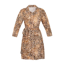 Cargar imagen en el visor de la galería, Product Front: Rio De Sol Chemise Leopard Chemise
