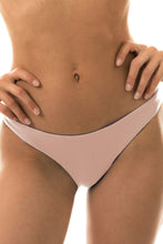 Cargar imagen en el visor de la galería, Gallery: Rio De Sol Bas Bottom Essence Bandeau
