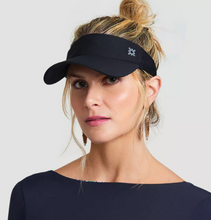 Cargar imagen en el visor de la galería, Model Front: Uv Line Visière Visor Athletic Dry Fem Black Upf50+

