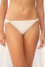 Cargar imagen en el visor de la galería, Gallery: Rio De Sol Bas Bottom Malibu-Natural Mel
