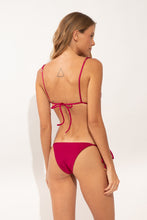 Cargar imagen en el visor de la galería, Model Back: Rio De Sol Bas Bottom Shimmer-Desejo Ibiza-Comfy-Gold
