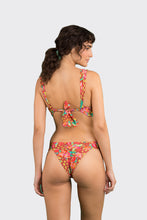 Cargar imagen en el visor de la galería, Model Back: Rio De Sol Haut Top Tropics Halter-Marina
