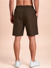 Cargar imagen en el visor de la galería, Model Back: Uv Line Bermuda / Short Pour Homme Shorts New Fit Masc Brown Upf50+

