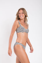 Cargar imagen en el visor de la galería, Image 03: Rio De Sol Haut Top Collage Amelia

