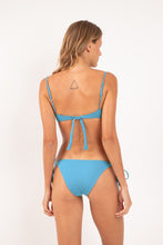 Cargar imagen en el visor de la galería, Model Back: Rio De Sol Bas Bottom Solar-Celeste Ibiza-Comfy
