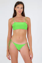 Cargar imagen en el visor de la galería, Model Front: Rio De Sol Ensemble Set Lemon Bandeau-Reto Ibiza-Comfy
