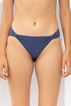 Cargar imagen en el visor de la galería, Gallery: Rio De Sol Bas Bottom Carmel-Blue Mel

