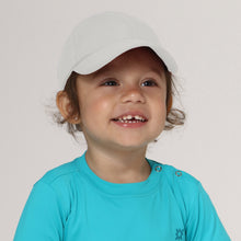 Cargar imagen en el visor de la galería, Model Front: Uv Line Casquette Cap Baby Colors Inf Sand Upf50+
