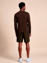 Cargar imagen en el visor de la galería, Model Back: Uv Line T-Shirt Longsleeve New Fit Textura Masc Brown Upf50+
