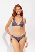 Cargar imagen en el visor de la galería, Model Front: Rio De Sol Bas Bottom Coqueiro Baobi
