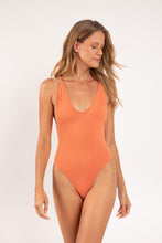 Cargar imagen en el visor de la galería, Image 05: Rio De Sol Une Pièce Sand-Argila Sunny
