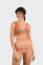 Cargar imagen en el visor de la galería, Image 04: Rio De Sol Ensemble Set Tropics Halter-Marina Essential-Cos
