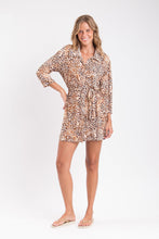 Cargar imagen en el visor de la galería, Image 06: Rio De Sol Chemise Leopard Chemise
