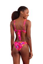 Cargar imagen en el visor de la galería, Model Back: Rio De Sol Haut Top Flavors Halter-Marina
