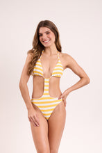 Cargar imagen en el visor de la galería, Model Front: Rio De Sol Une Pièce Sunshine Becky
