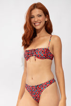 Cargar imagen en el visor de la galería, Image 06: Rio De Sol Bas Bottom Coral-Feline Nice-Fio
