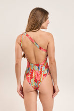Cargar imagen en el visor de la galería, Model Back: Rio De Sol Une Pièce Sea-Bloom Sienna

