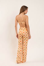 Cargar imagen en el visor de la galería, Model Back: Rio De Sol Pantalon De Plage Mosaico Pants Lana
