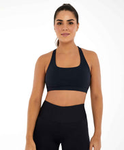 Cargar imagen en el visor de la galería, Model Front: Alto Giro Fitness Haut Top Hyper Costas Cruzadas Preto
