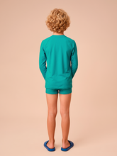 Cargar imagen en el visor de la galería, Model Back: Uv Line T-Shirt Longsleeve Uvpro Kids Green Sea Upf50+

