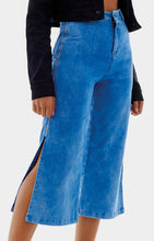 Cargar imagen en el visor de la galería, Model Front: Alto Giro Fitness Bas Calca Viana Panta Court
